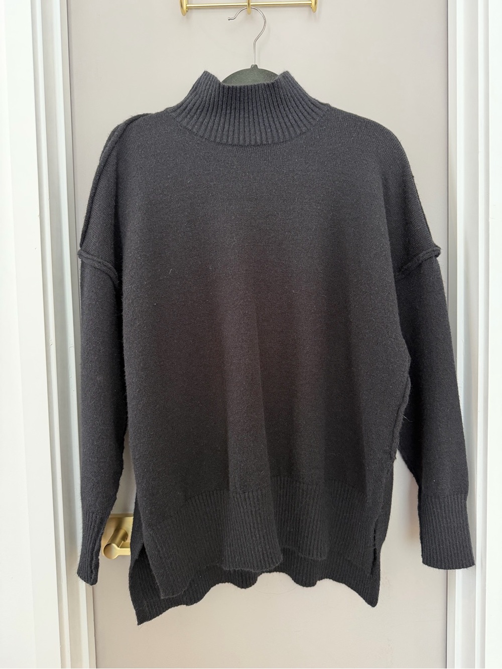 Commense Sweater & Petite Pant Set